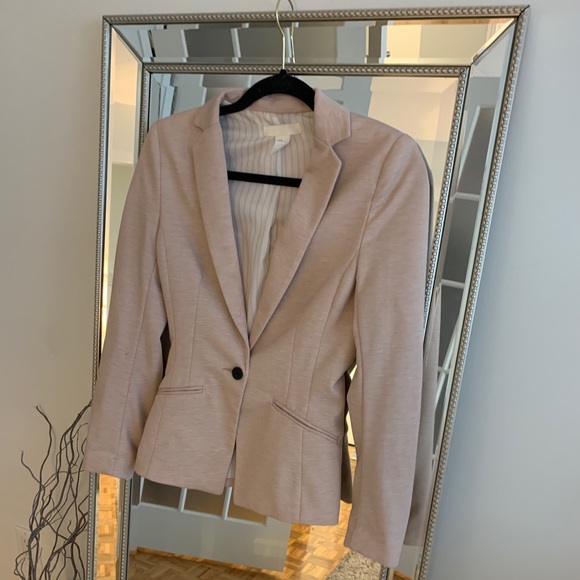 H&M light pink blazer - Picture 2 of 5